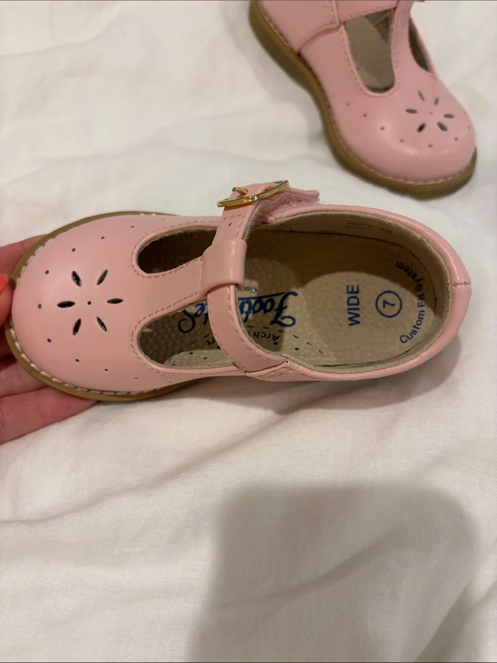 FootMates Girls Pink T-Strap Flower Cutout Dress Shoes